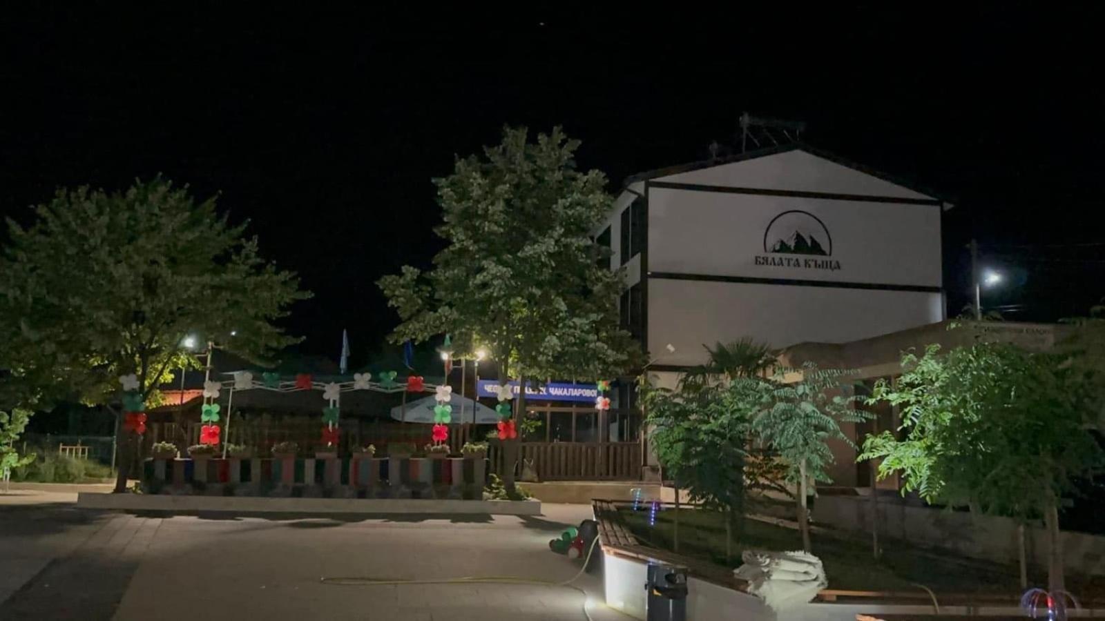 Hotel Бялата Къща à Kirkovo  Extérieur photo